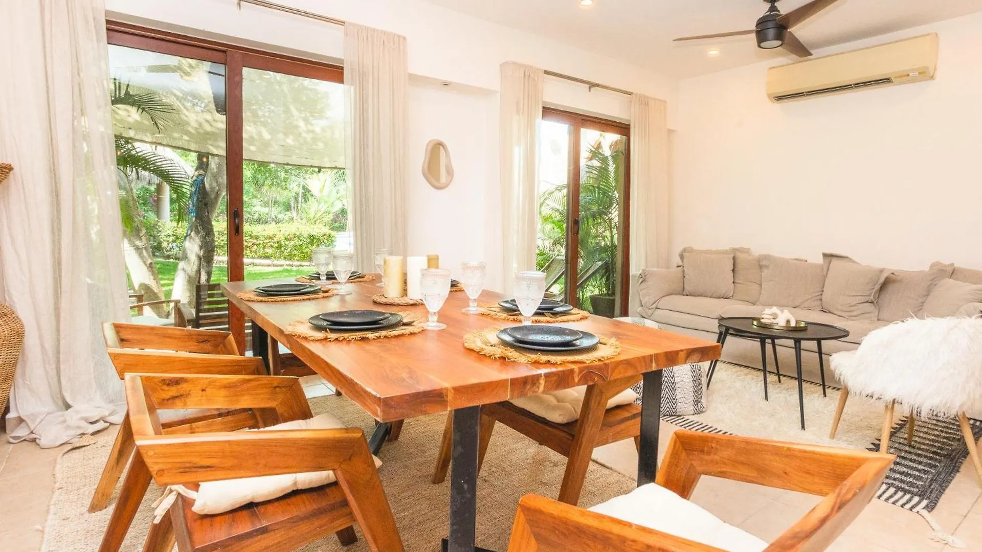 Live The Bohemian Style Surrounded By Greenery Puerto Aventuras Messico