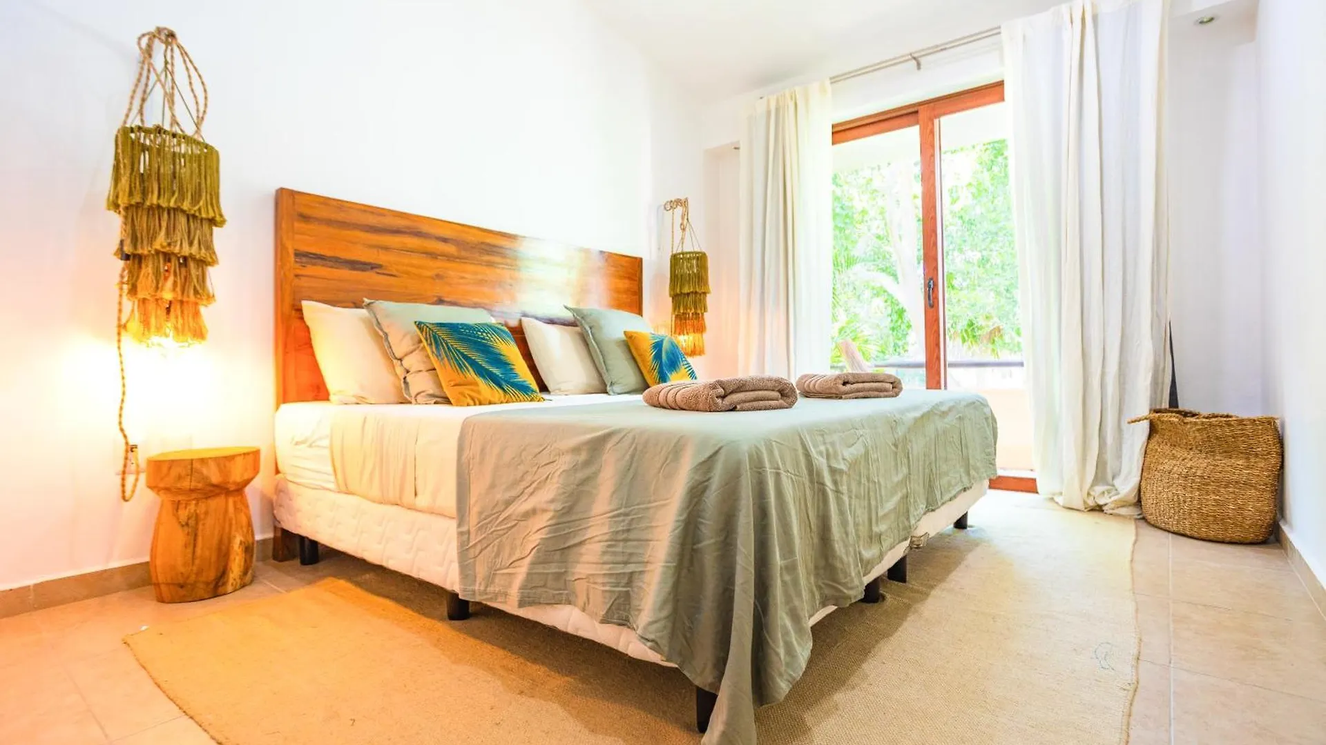 Live The Bohemian Style Surrounded By Greenery Puerto Aventuras