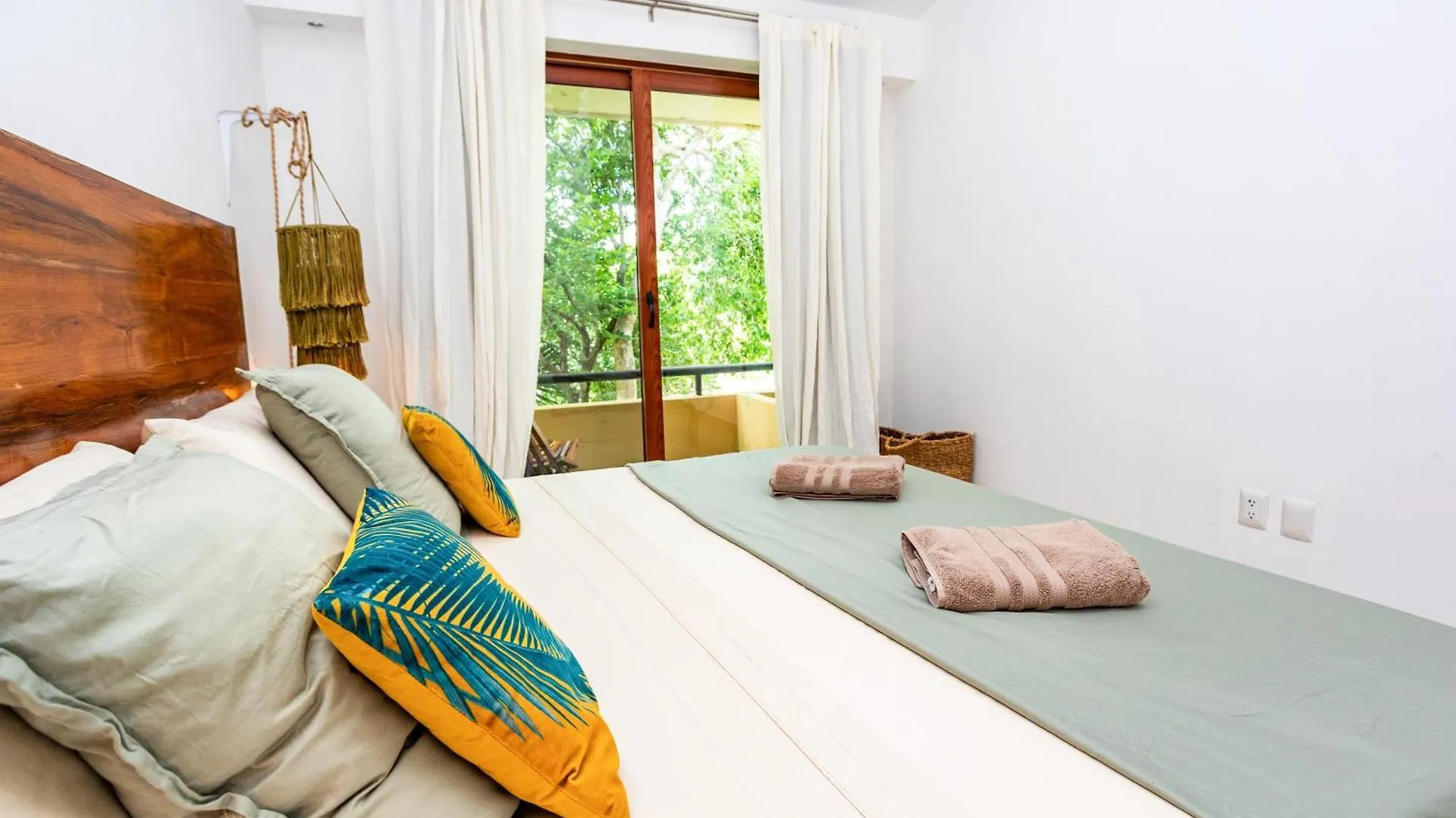 Live The Bohemian Style Surrounded By Greenery Puerto Aventuras Casa vacanze